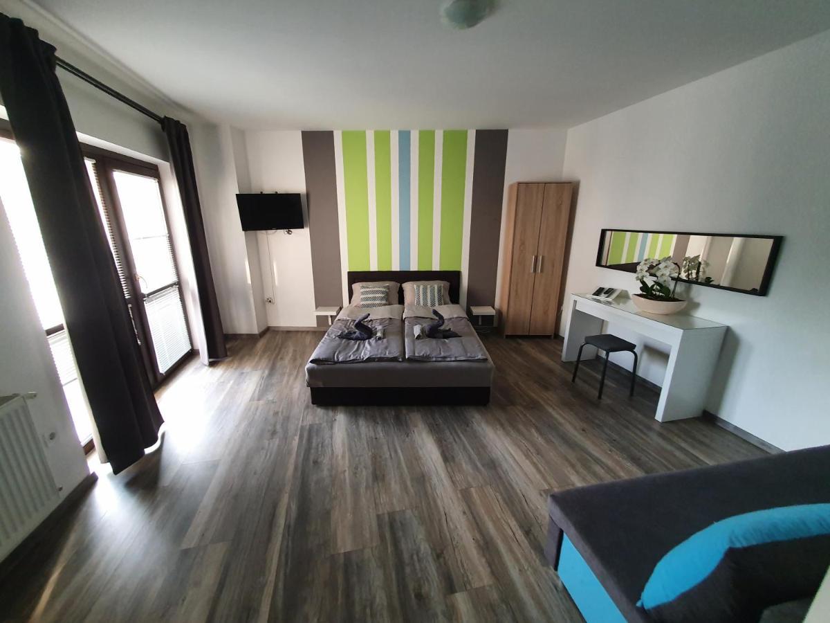 Lexi Apartman Hajduszoboszlo Exterior photo