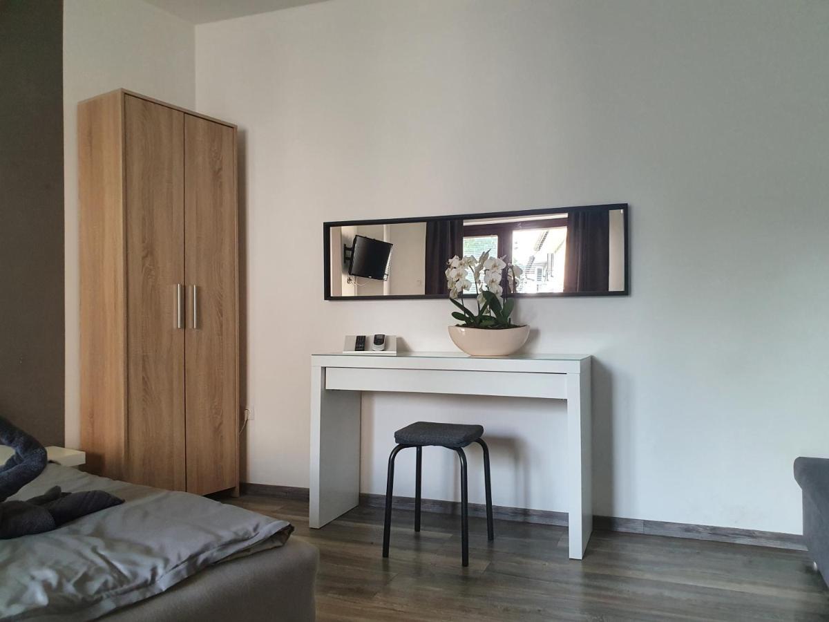 Lexi Apartman Hajduszoboszlo Exterior photo