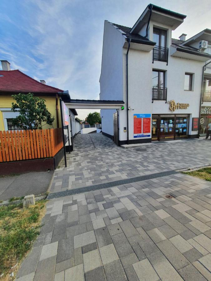 Lexi Apartman Hajduszoboszlo Exterior photo