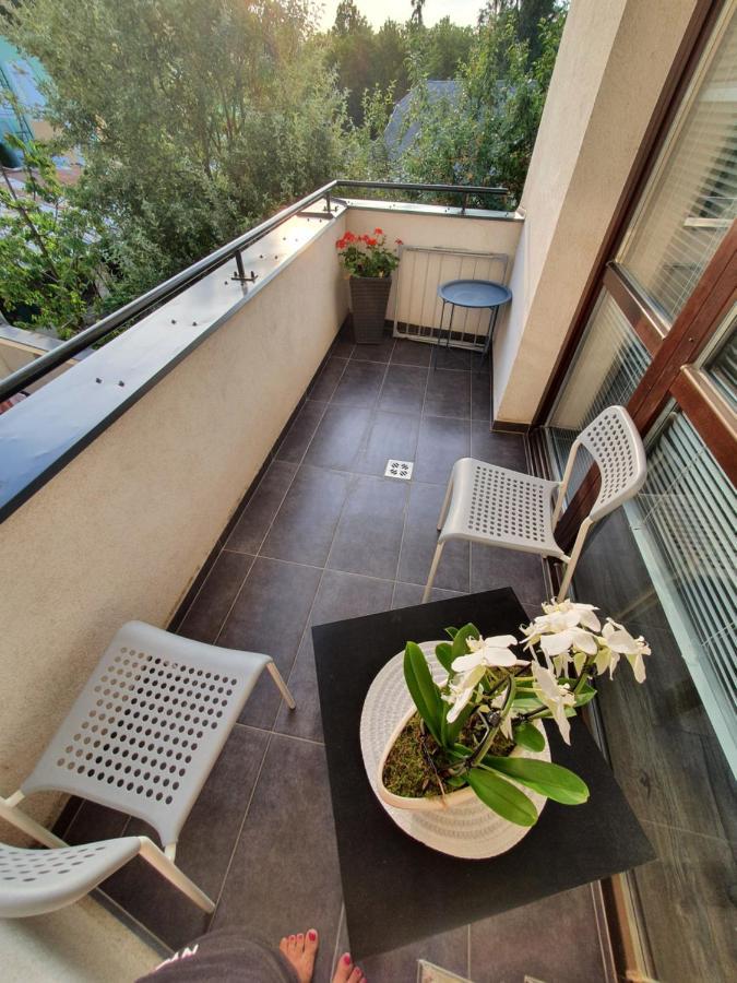 Lexi Apartman Hajduszoboszlo Exterior photo